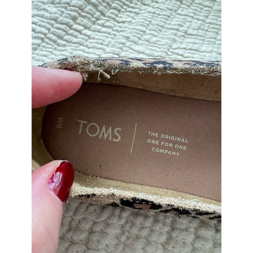 TOMS WOMEN'S PALMA LEATHER WRAP SLIP-ON SHOES Leopard Print Size 8 - Picture 4 of 7
